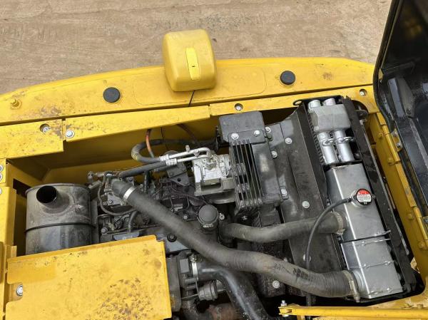 Excavatrice utilisée Komatsu PC130 de 13 tonnes avec moteur turbo