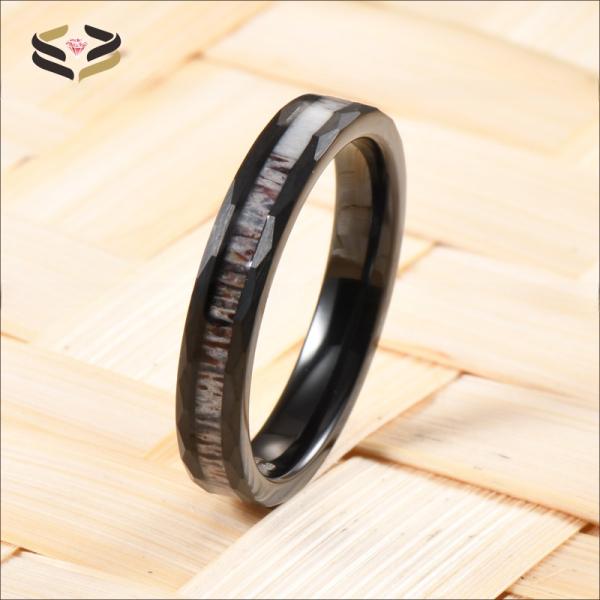 4mm Deer Antler Inlay Hammered Black Tungsten Ring pour les femmes Band de mariage Confort Adapté Préparation d'échantillons et type religieux