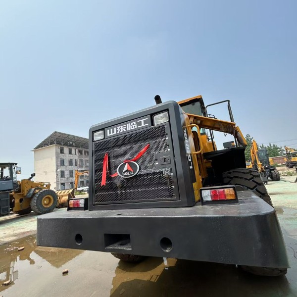 Powerful SDLG L956L 5 Ton Front Loader High Efficiency Wheel Loader With Large Bucket Capacity for Mining & Quarry