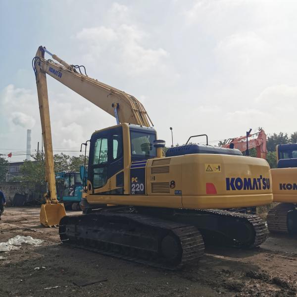 Excavadora Komatsu PC220LC de segunda mano con bomba hidráulica original en Shanghai