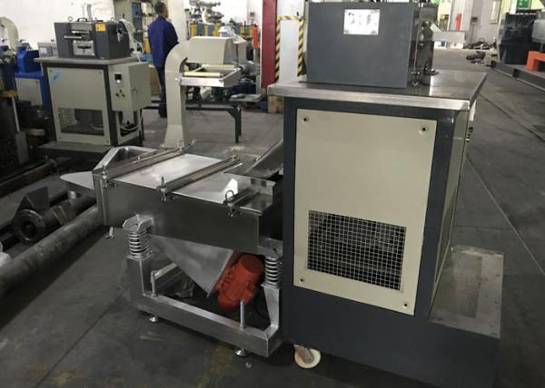 Enclosed Structure Vibrating Sieve Machine Multi - Screen Net Generation