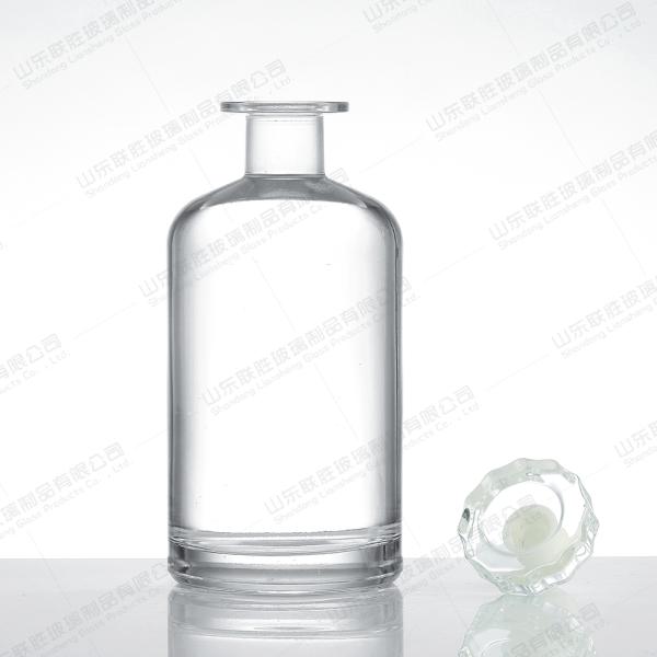 Прозрачная стеклянная бутылка с ликером и бутылка с красным вином для вина Логотип приемлемый Логотип клиента