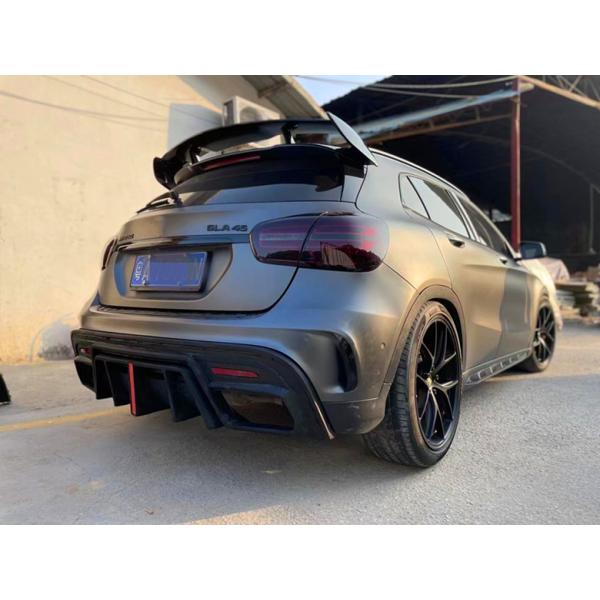 Vente à chaud GLA45 GLA260 X156 Carrosserie en fibres de carbone GLA45 Diffuseur arrière en fibres de carbone 2014-2019