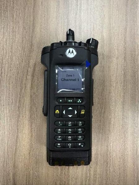 モトローラ APX6000 P25 単帯状携帯ラジオ