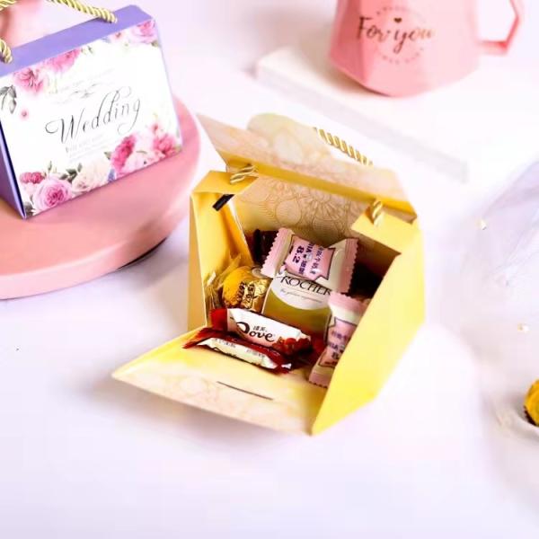 200gsm Mini Wedding Paper Gift Bag Glossy Lamination Bridesmaid Paper Bag