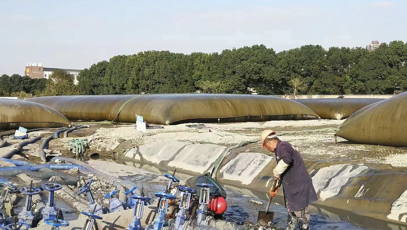 100 Geo сплетенное G/M2 кладет Dewatering предохранение от в мешки сумки седимента прибрежное