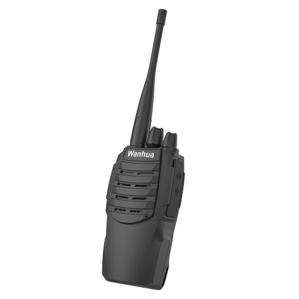 Long Range Handheld Walkie Talkie with 2.5ppm Frequency Stability and USB Charger