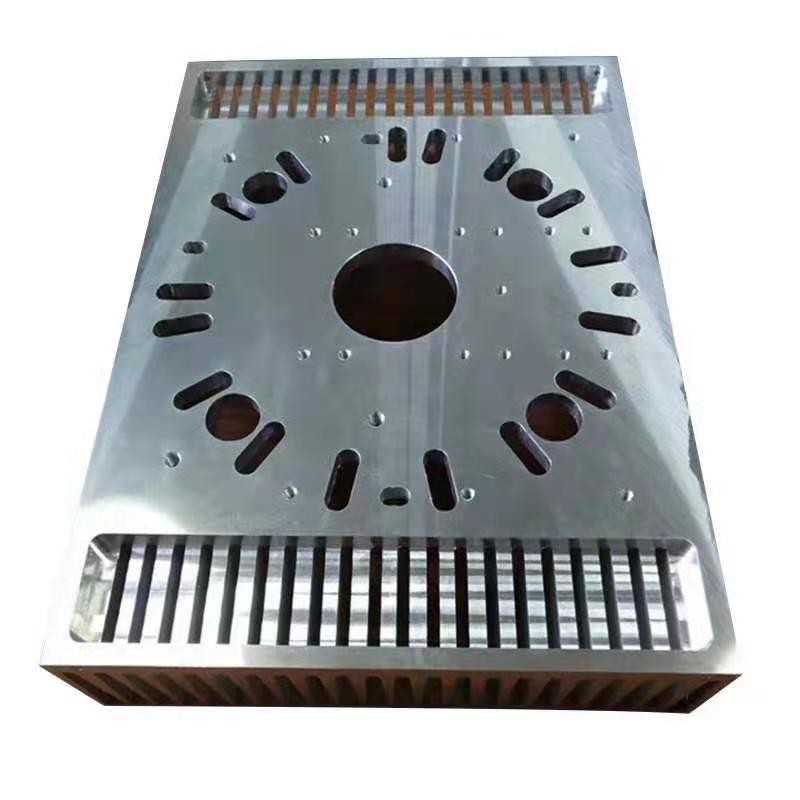 T66 анодировало профили штранг-прессования Heatsink CNC подвергая механической обработке алюминиевые