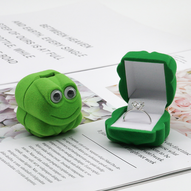 Cute Little Frog Luxury Velvet Jewelry Box Custom Color Velvet Ring Box 40x38x36mm