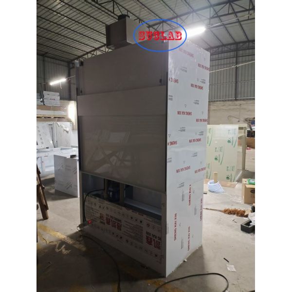 Customized Fume Cupboard with Scrubber Providing Advanced Chemical Fume Extraction and Air Purification Capabilities