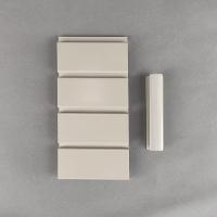 Plastique faux composé lisse de présentoir de Slatwall pour le mur d'affichage