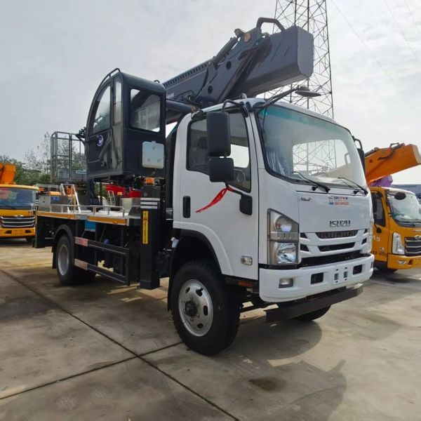 4x4 ISUZU 33m Aerial Platform Truck  For Elevated Work