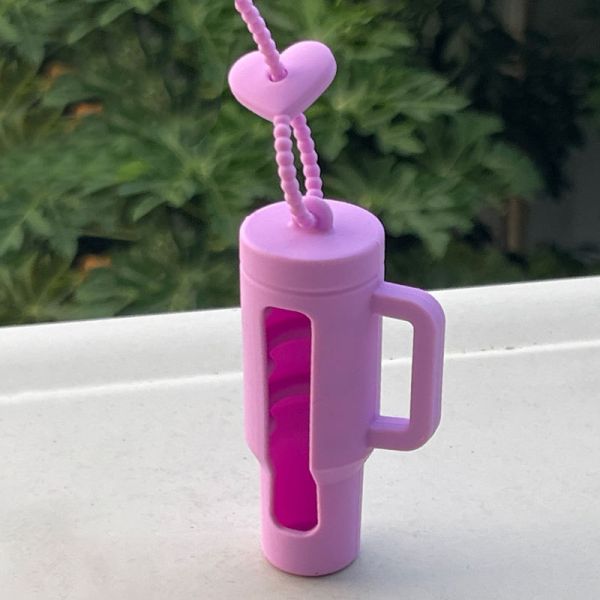 Food Grade Silicone Lipstick Protective Cover Reusable Shockproof Cosmetic Lip Balm Sleeve Cover Wholesale