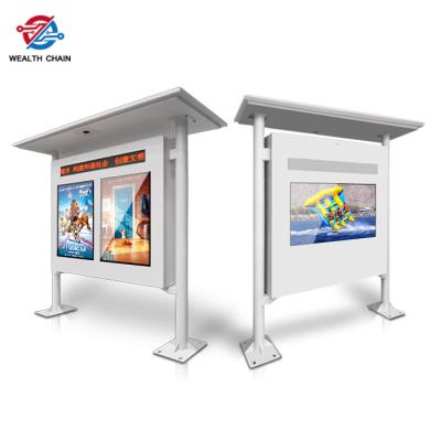 Independent 3 LCD Panel Digital Signage For Media Playing Outside 43 49 55