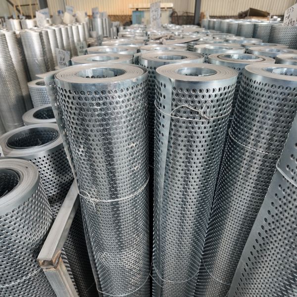 Wholesale Durable Perforated Steel Sheet Wall Protection Mesh