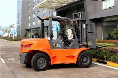 Ground Transportation 8 Ton Vertical Diesel Forklift Off Road Forklift