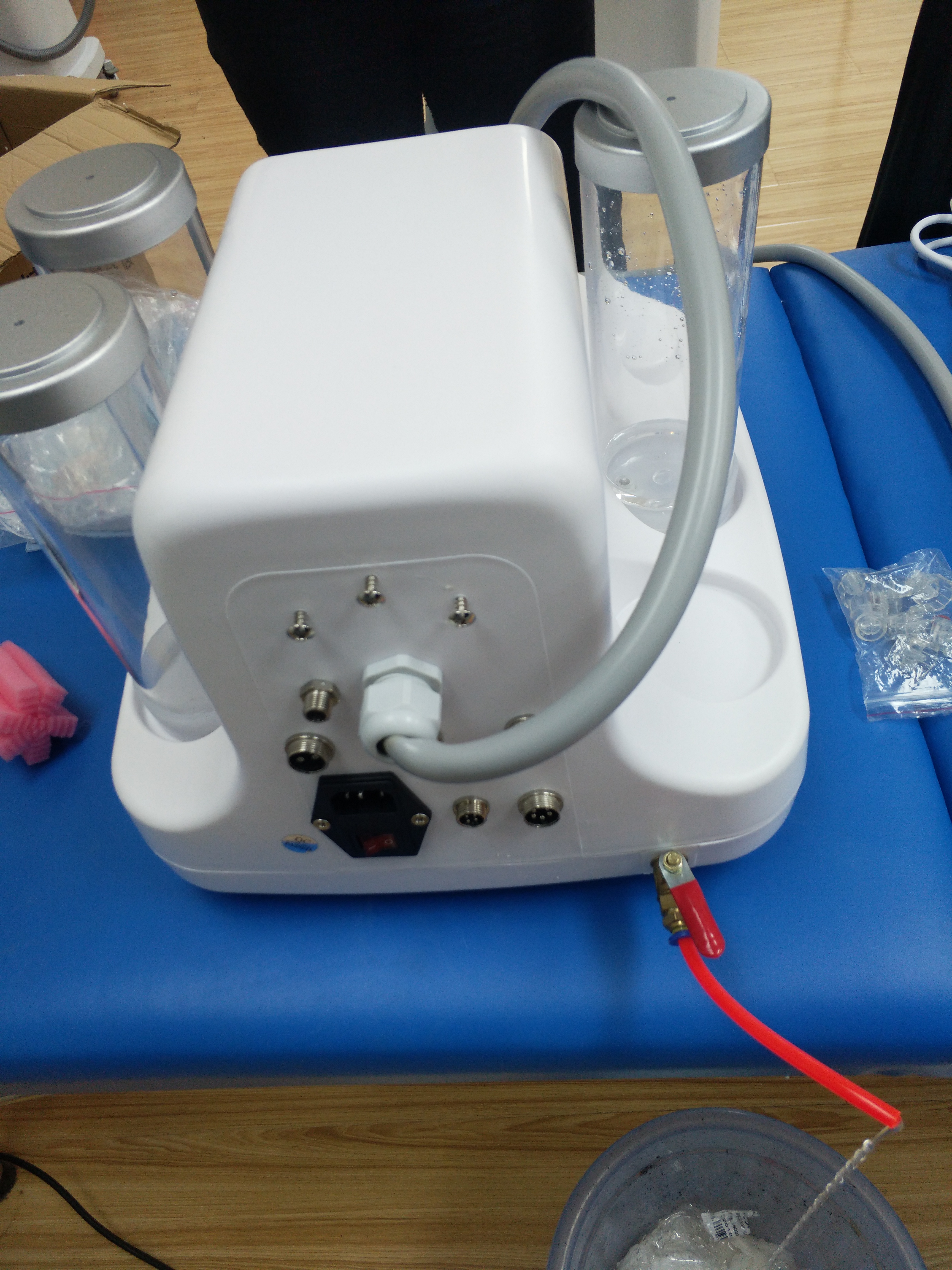 Многофункциональная машина 7 красоты в 1 машине корки Dermabrasion лицевой