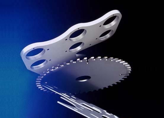 500W Small size fiber laser cutting machine for stailess steel and brass cutting