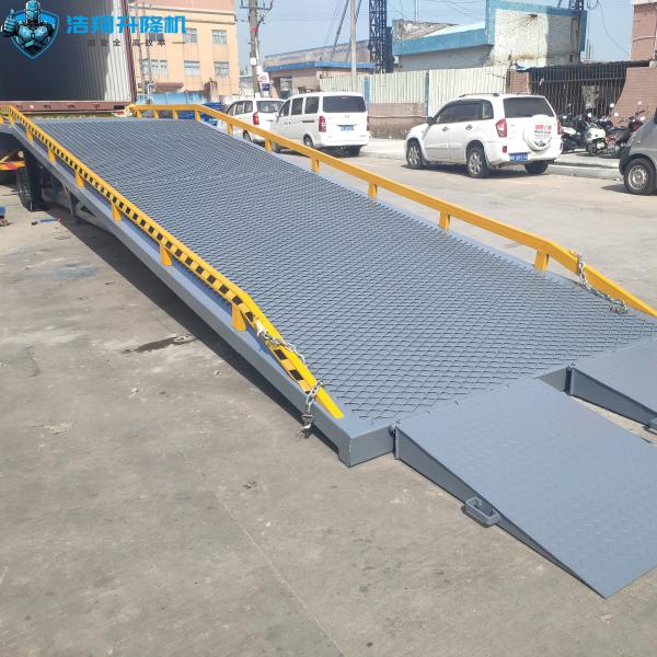 Hydraulic Mobile Yard Portable Forklift Loading Ramp Dock Anti Rust Steel Heavy Duty