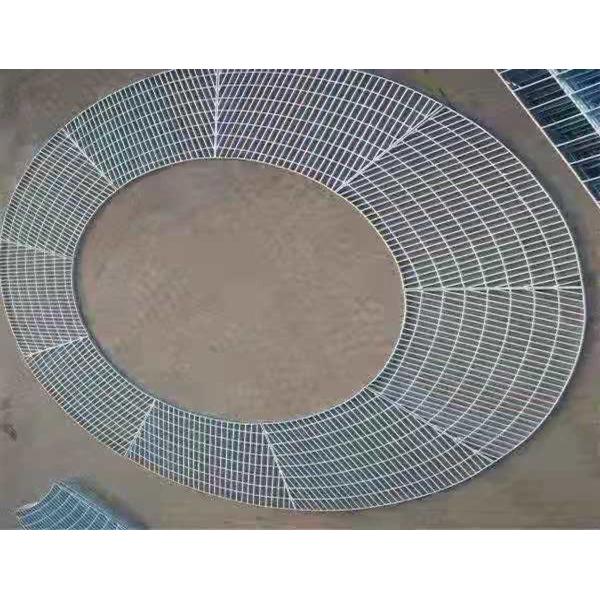 Настил решетки металла металлического листа 20mm 60mm углерода стальной плотный заскрежетанный