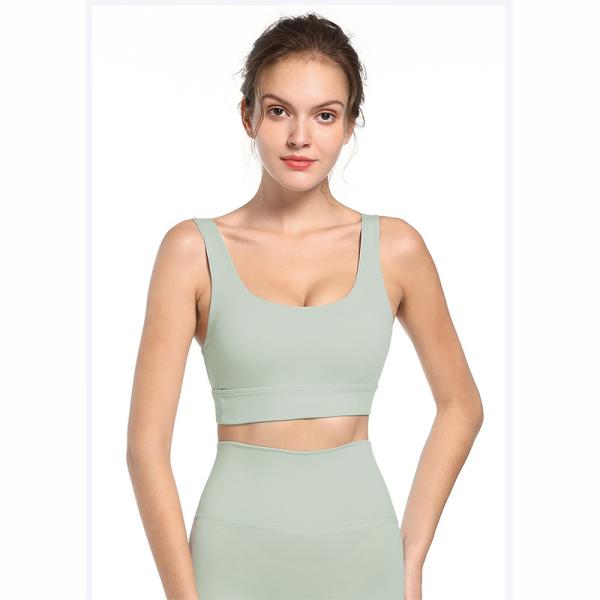 Full Cup Plus Size Moisture Wicking Sports Bra Soft U Neck For Fat Women
