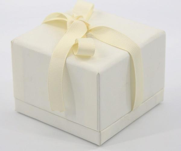 White Gift Jewelry Paper Box with Lid High Density Storage Boxes Cardboard With Duplex Grey / Kraft Paper