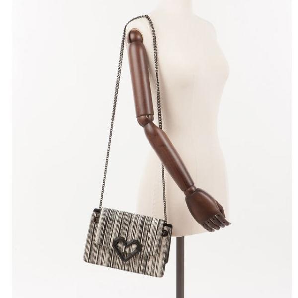 2016 Korean version of the retro fashion ladies small square package diagonal portable shoulder bag Love