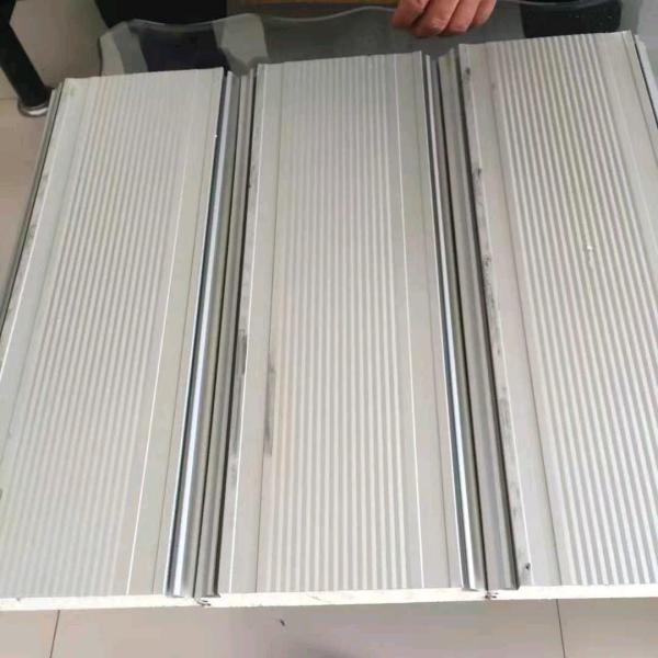 Pu Sandwich Panel Garage Door Roller Shutter Roll Forming Machine Efficient