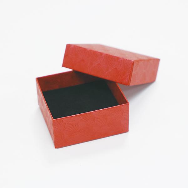 SGS ISO Velvet 8*8*7cm Luxury Jewelry Packaging Boxes