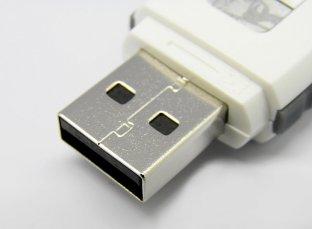 Movimentações marcadas do flash de USB para kingston DTG3