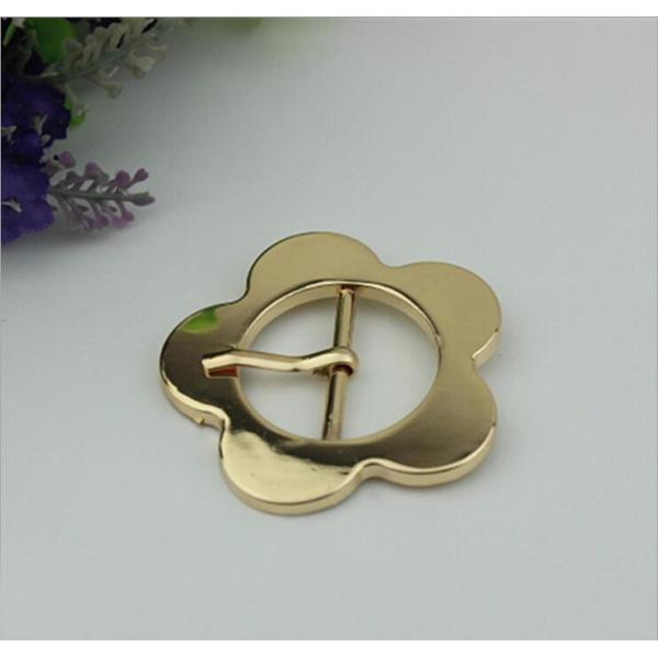 Design simple 32 mm light gold large flower belt buckle pin buckle bag cover head decoration for clothing hardware