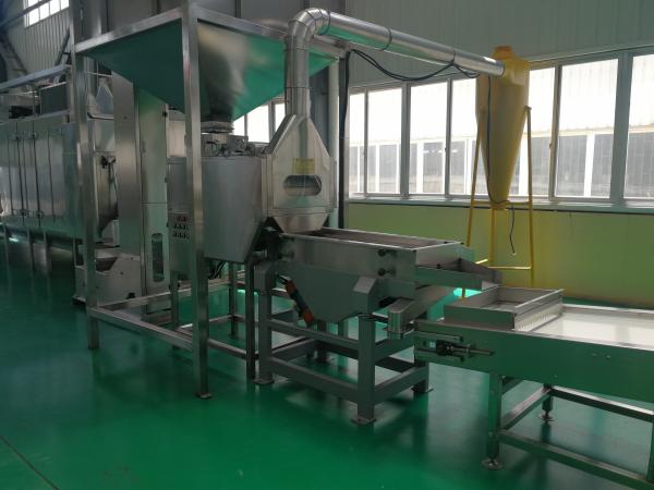 Casca eficiente e metade secas da pele da máquina de processamento do amendoim que quebram a função