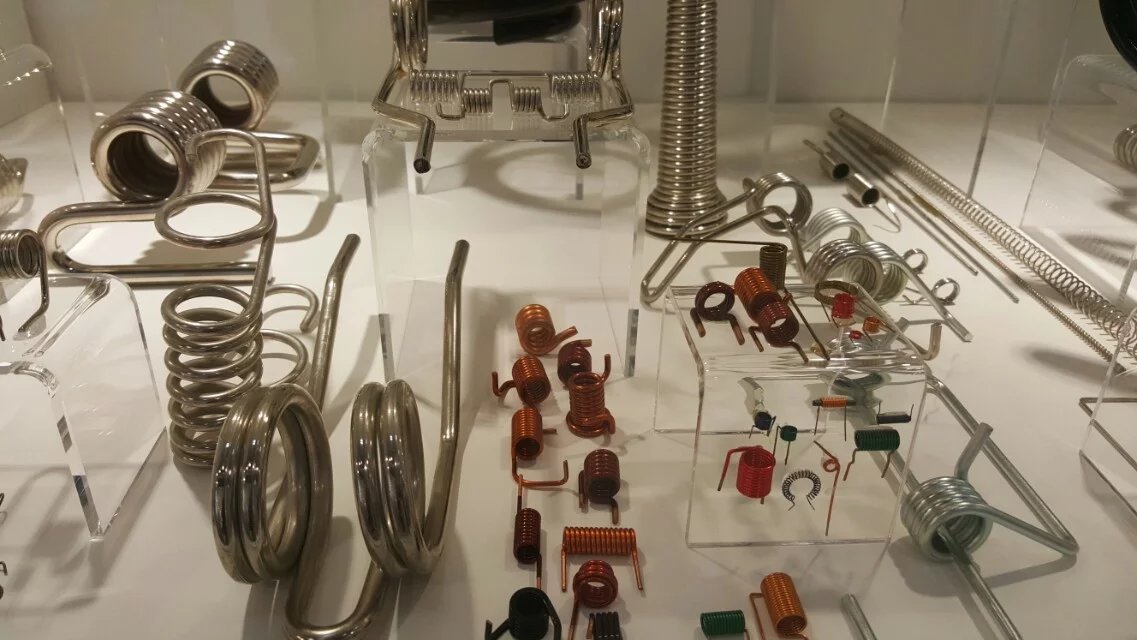 Машина стального провода технологического оборудования весны CNC автоматическая свертываясь спиралью делая