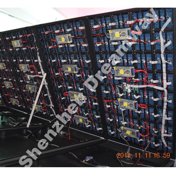 DIP P10 Outdoor LED Signs 2.88 by 1.28 m Screen Size Steel Cabinet