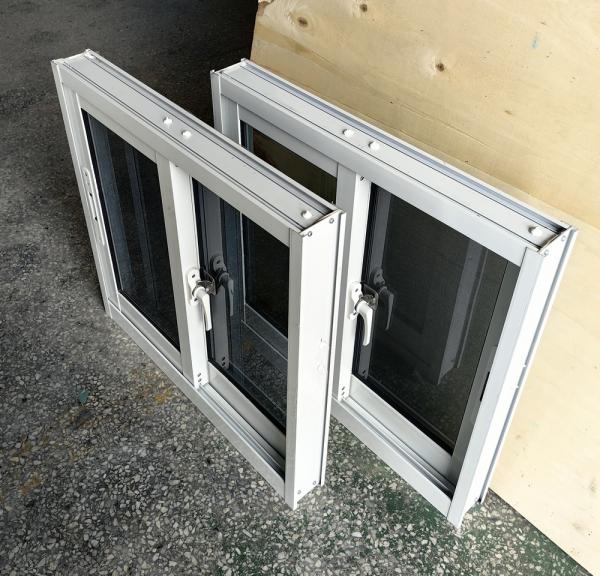 Fibra de vidrio pantalla de mosca de aluminio ventana corredera y puerta con doble vidrio