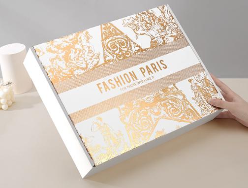 Customized Size White Corrugated Gift Boxes Gold Foil Stamped Shipping Box