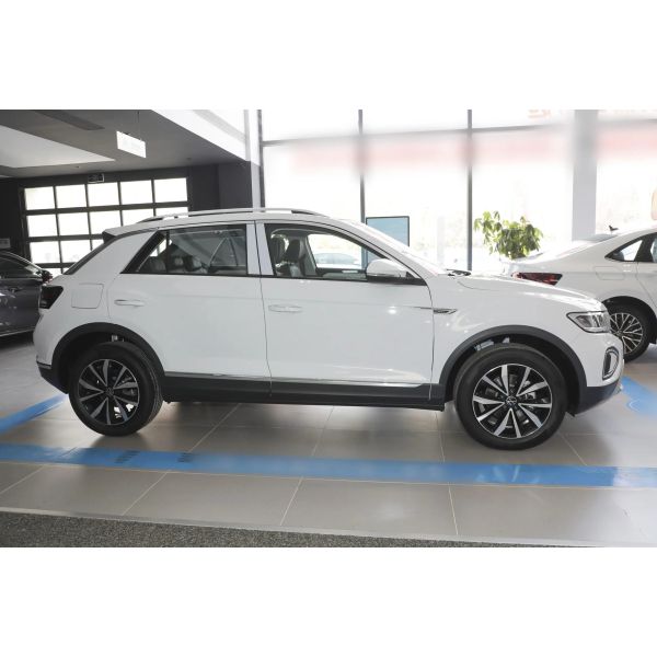 2026 VW T-ROC Two-wheel Drive Gas Petrol Automatic SUV New Car Leather Electric Features Starlight Version Black Light Pack
