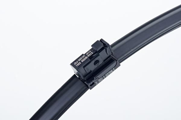 Black Performance Auto Multifunctional Wiper Fast Wiping Highly Flexible Design Universal Compatibility
