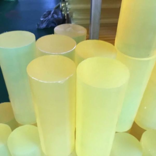 Yellow Polyurethane Rod with 120°C Working Temperature, 300-500mm Length, and Corrosion Resistant Properties