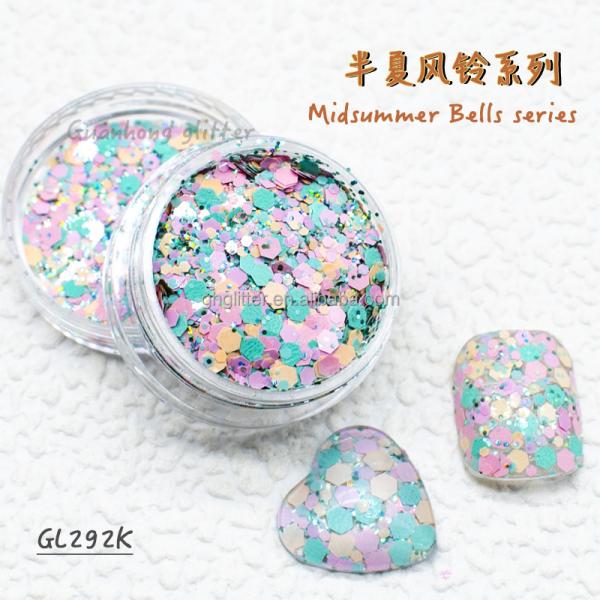 OEM Shiny Chunky Polyester Christmas Glitter Mix Powder Solvent Resistance Midsummer Bells