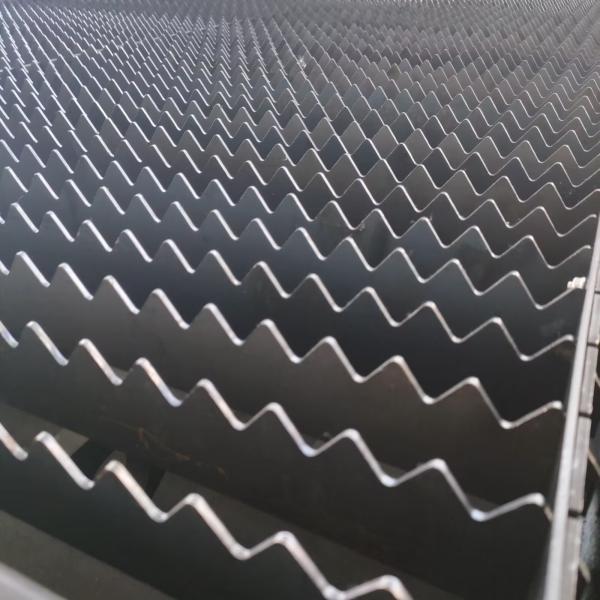 1500W 3000W CNC Fiber Laser Cutting Machine Laser Cutter For Carbon Steel Sheet Metal