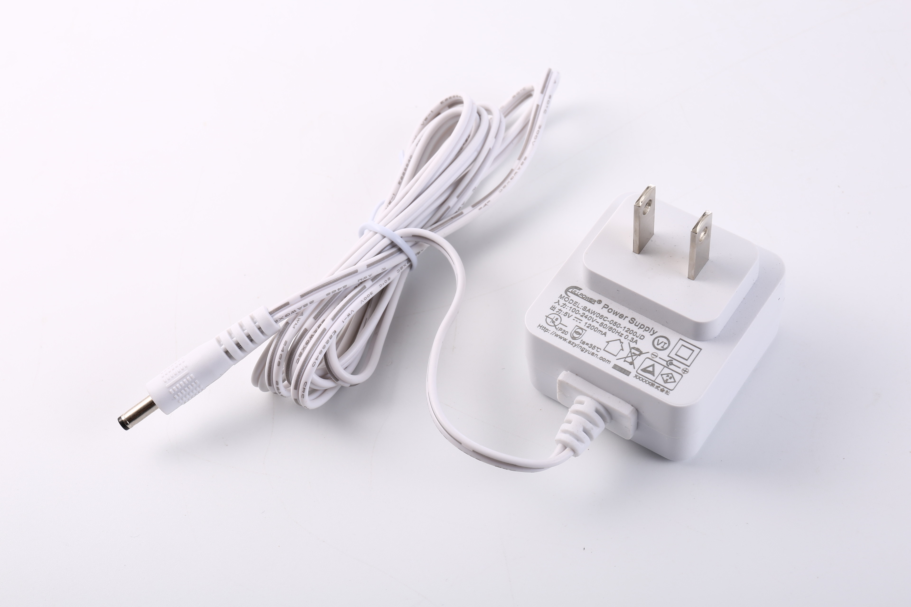 Черное белое электропитание 5V 1A 5V 1.2A 12V 0.5A 24V 0.25A 6W 5V 0.5A переключая