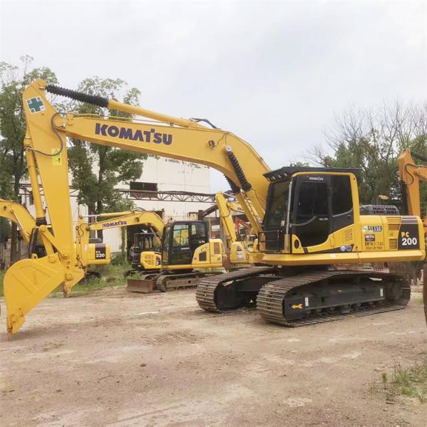 Excavadora Komatsu PC200-8 usada con 800 horas de trabajo y cilindro hidráulico original