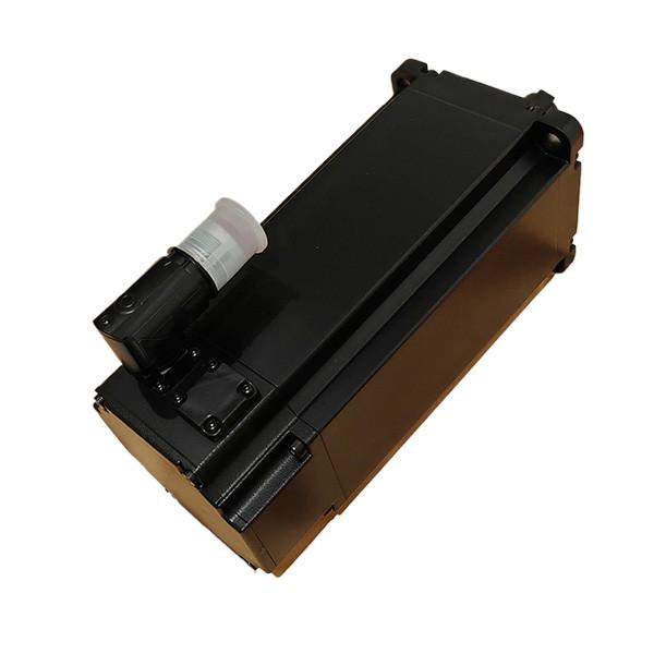B&R Motor 8LSA46.R2030D000-3 Robust Construction and Type A III Protection for Harsh Industrial Environments