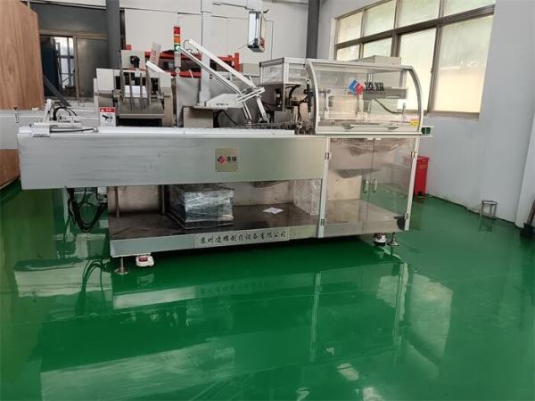 Sistema de Embalagem Farmacêutica Totalmente Automatizado para Ambientes GMP com Controle PLC