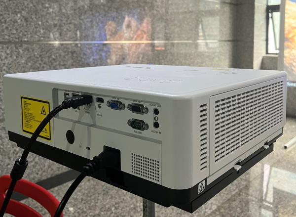 Plein projecteur de HD SMX, projecteur de laser de 6500 lumens pour le cinéma à la maison