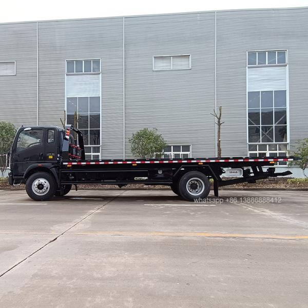Hubei Low-Cost  6-Ton HOWO  4*2 Hydraulic Wrecker Truck  with 40KN Winch 5mm Steel Plate