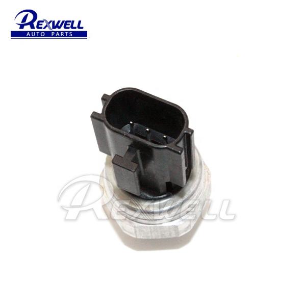 Датчик давления кондиционера Toyota Prado 92136aa000