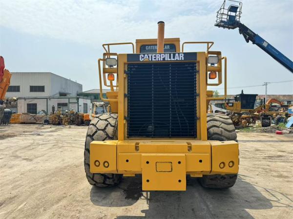 中古の建設機械 中古の車輪加載機 Cat 966E