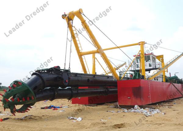 Alloy Cast Iron Pump 15m Sand Dredging Equipment With Winches Spud Rams